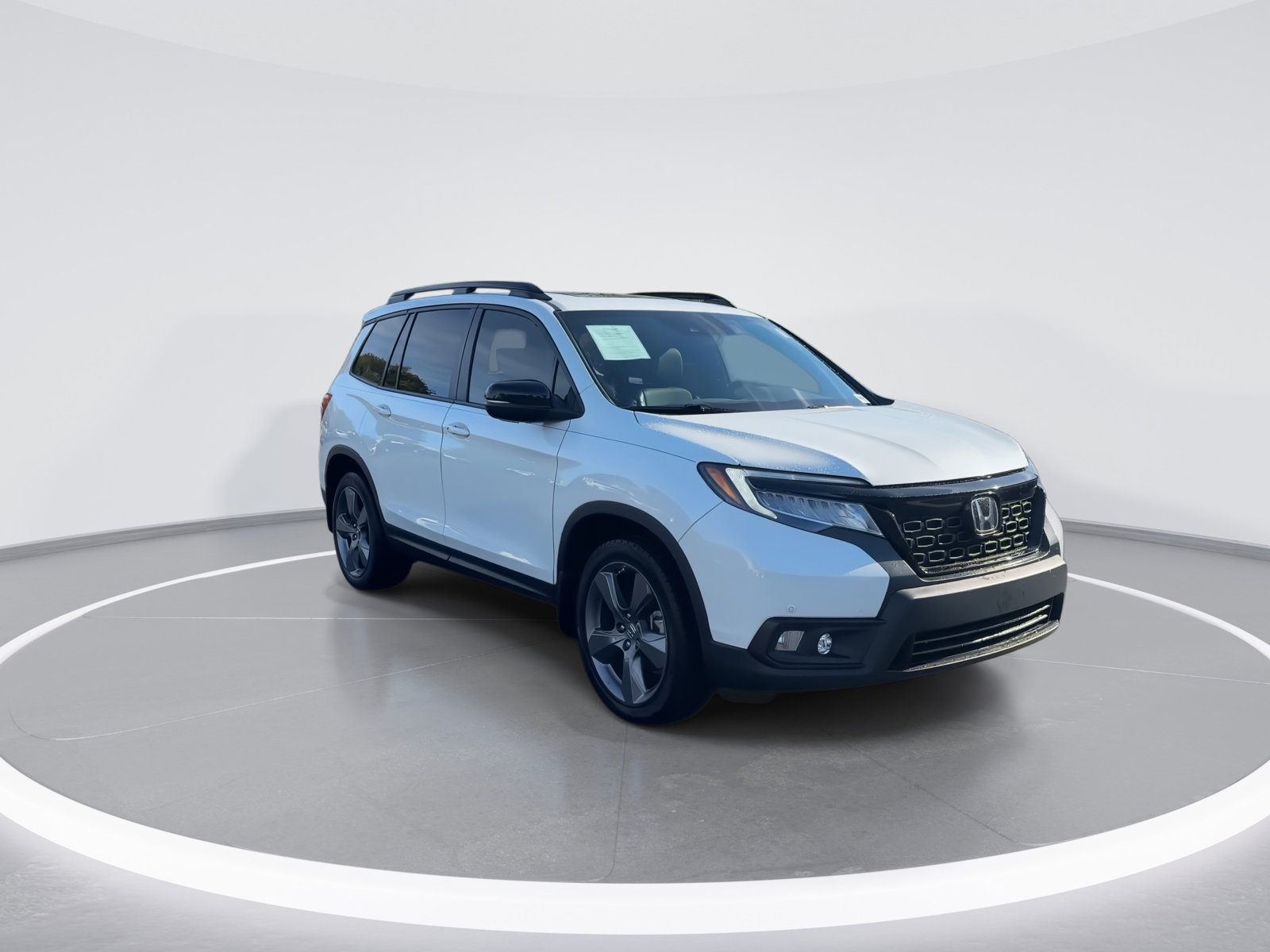 Used 2021 Honda Passport Touring image 2