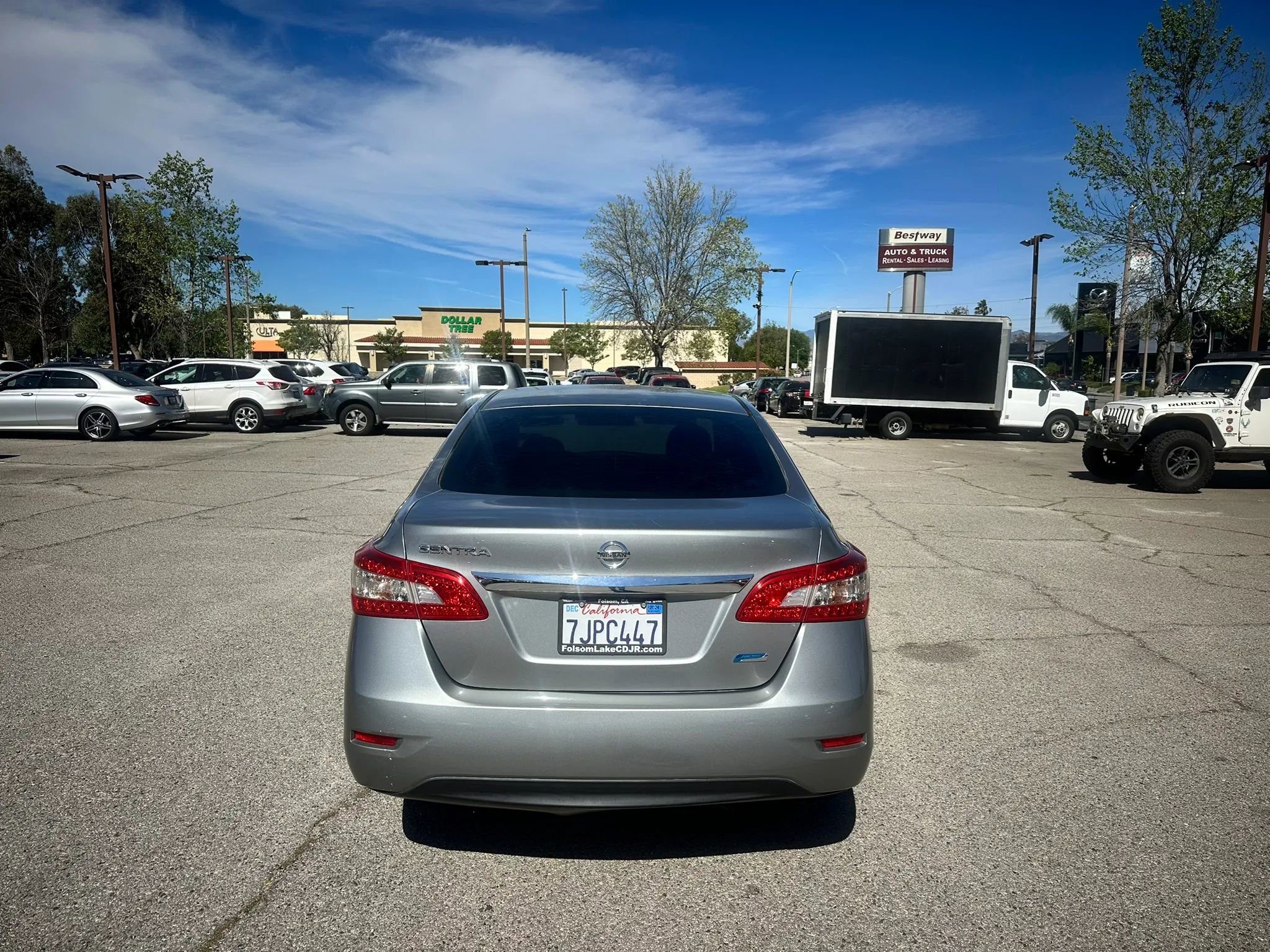 Used 2014 Nissan Sentra S image 6
