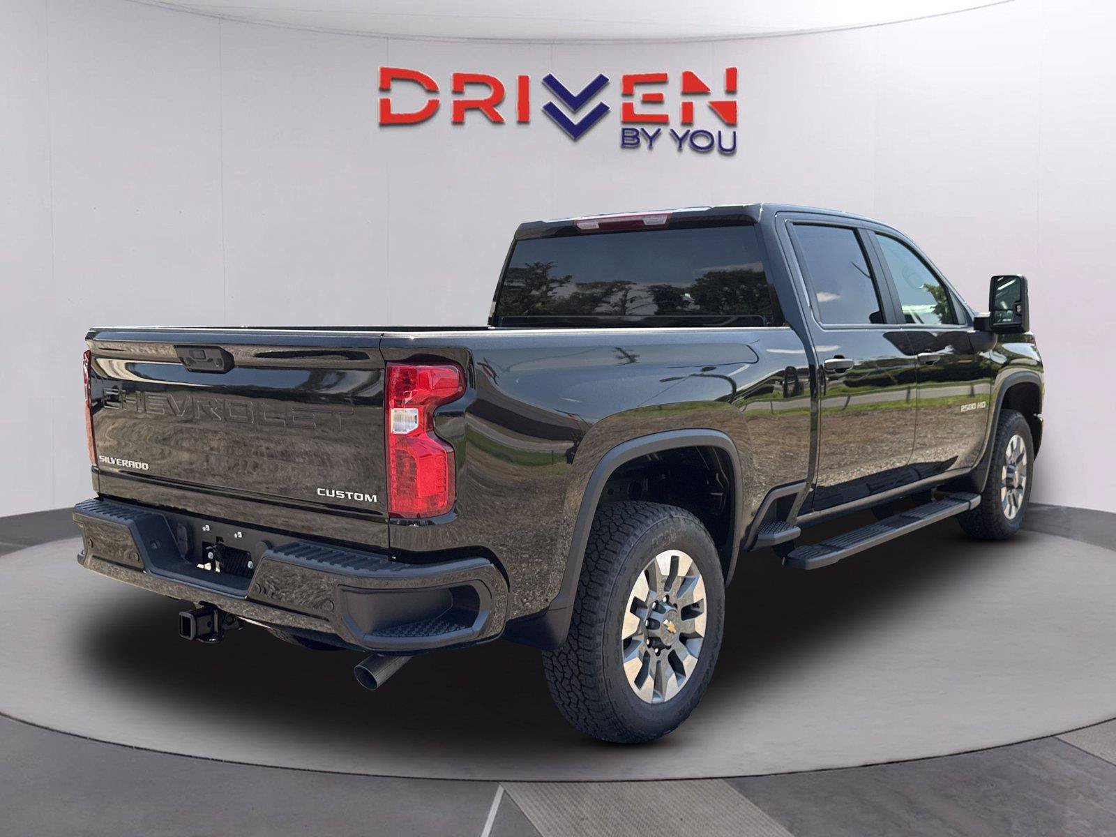 New 2026 Chevrolet Silverado 2500 Custom w/ Custom Value Package AWD/4WD image 4