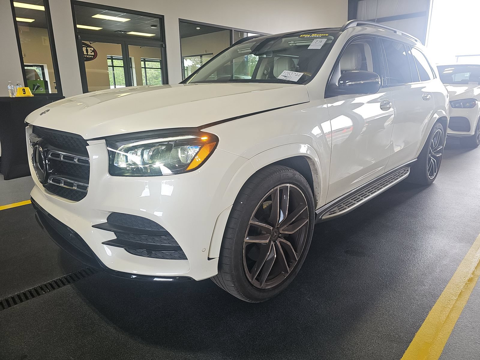 Used 2021 Mercedes-Benz GLS 580 4MATIC image 1