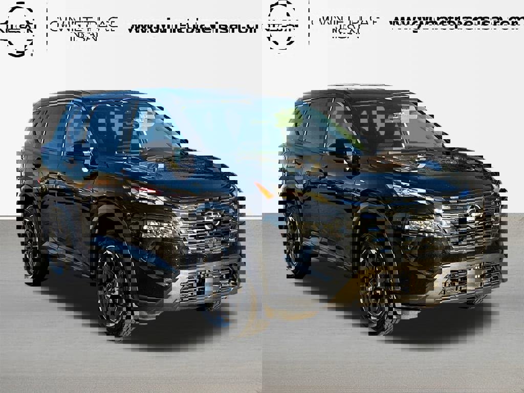 Used 2024 Nissan Rogue SV image 3