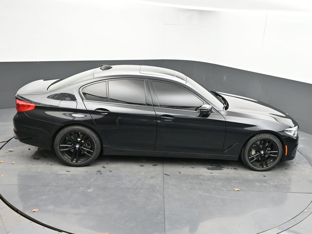 Used 2017 BMW 540i xDrive image 23