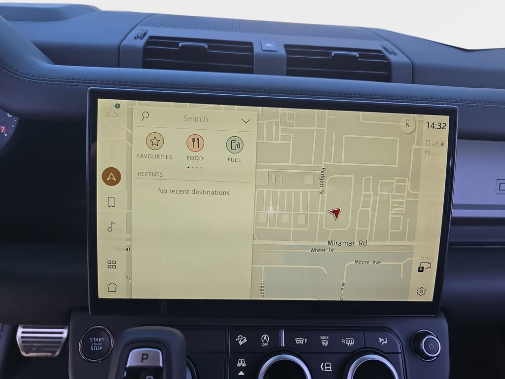 New 2026 Land Rover Defender 90 V8 image 22