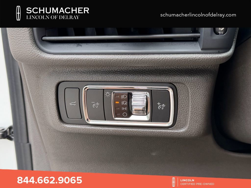 Certified 2022 Lincoln Corsair Reserve FWD image 17
