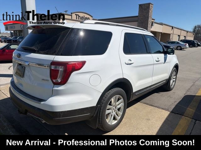 Used 2018 Ford Explorer XLT w/ Equipment Group 202A AWD/4WD image 5