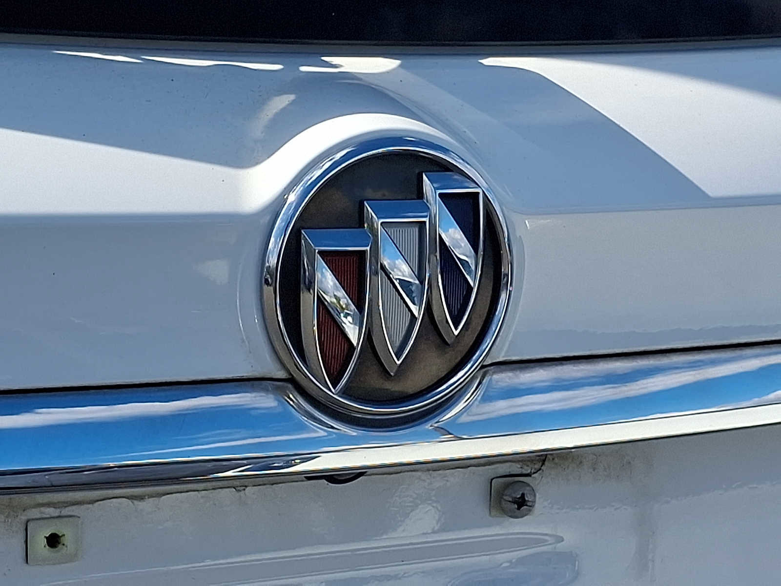 Used 2019 Buick Encore Sport Touring w/ Safety Package image 29