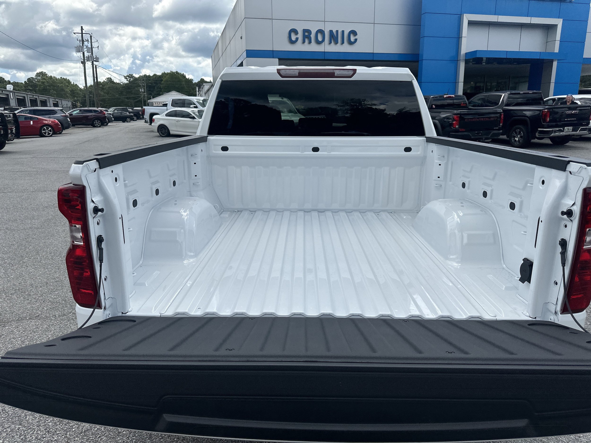 New 2026 Chevrolet Silverado 1500 Custom w/ Turbomax Blackout Package AWD/4WD image 18