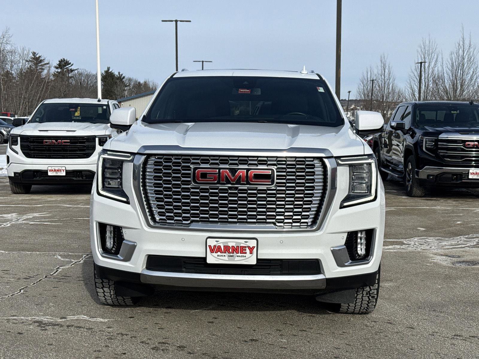 Used 2023 GMC Yukon Denali image 2