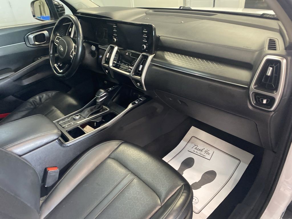 Used 2021 Kia Sorento S w/ Panoramic Sunroof Package image 16
