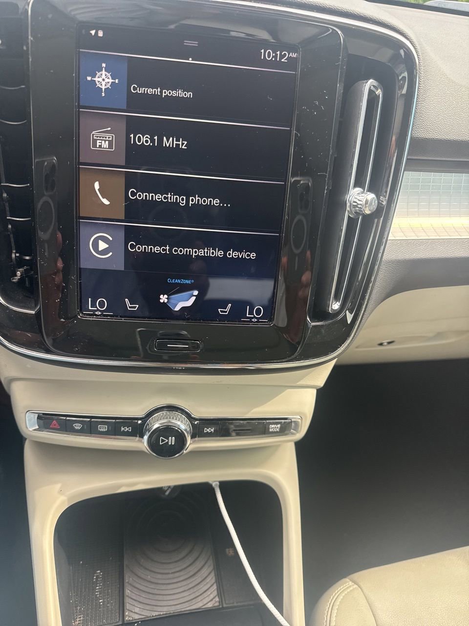 Used 2019 Volvo XC40 T5 Momentum AWD/4WD image 4