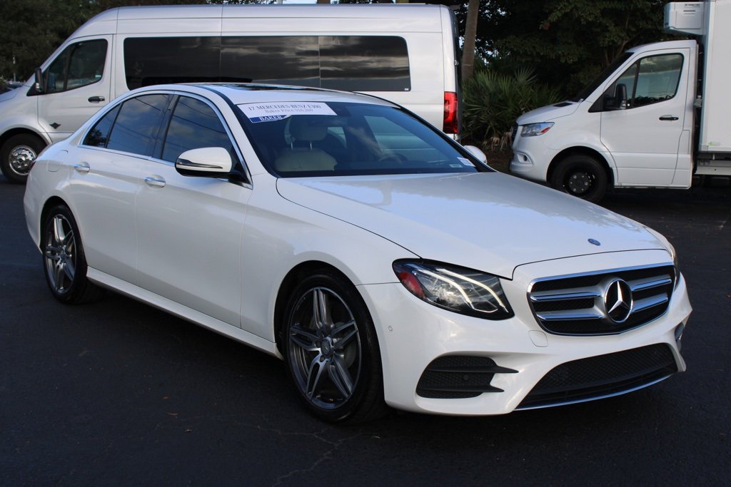 Certified 2017 Mercedes-Benz E 300 4MATIC image 6