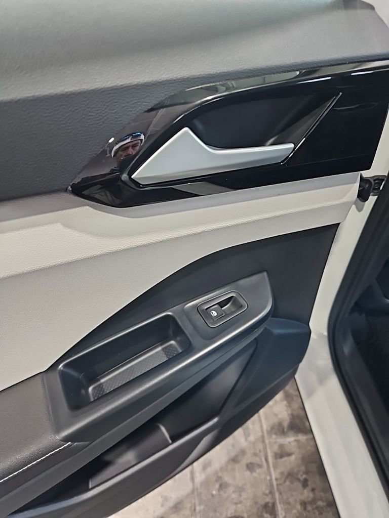 New 2026 Volkswagen Taos S image 21