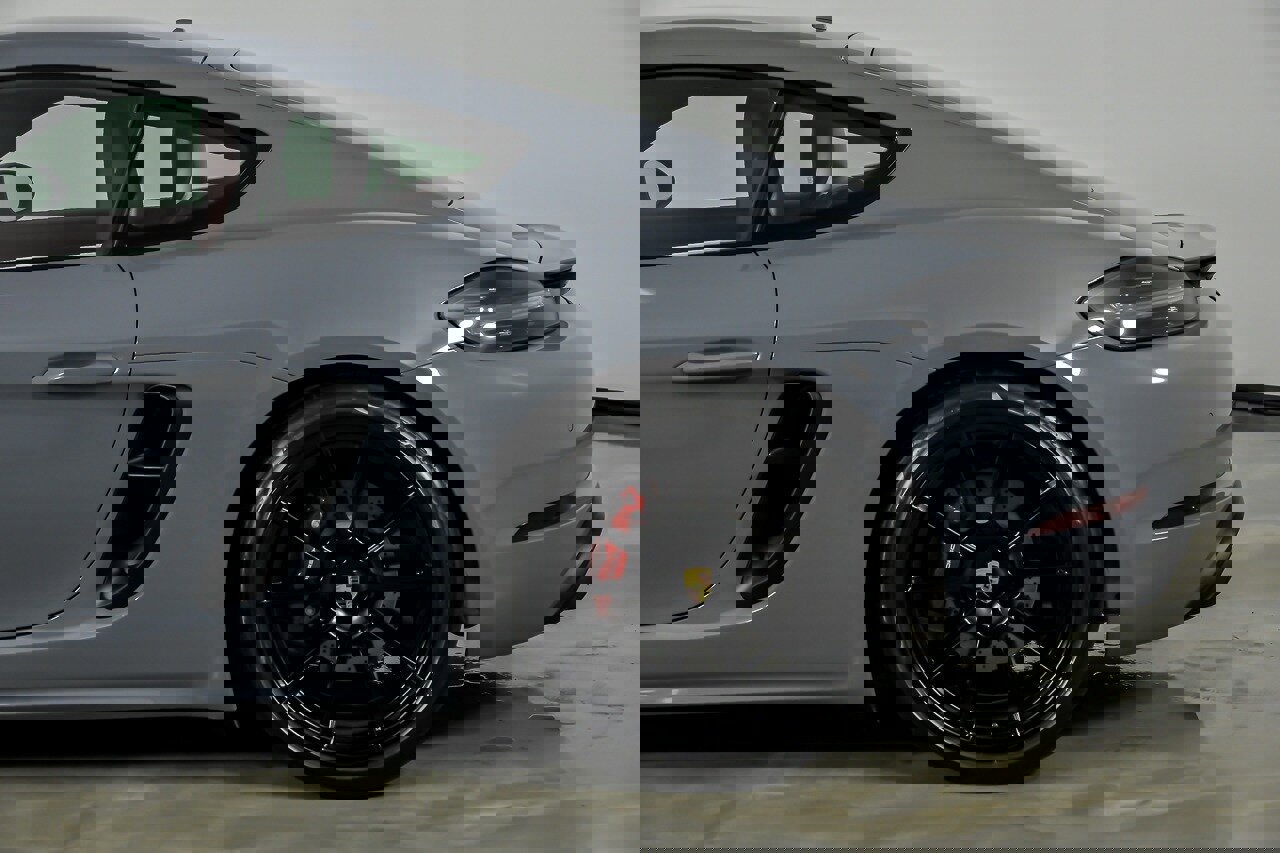 Used 2023 Porsche 718 Cayman GTS RWD image 9