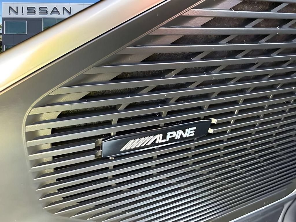 Used 2023 Jeep Wagoneer Series III w/ Preferred Equipment Group AWD/4WD image 16