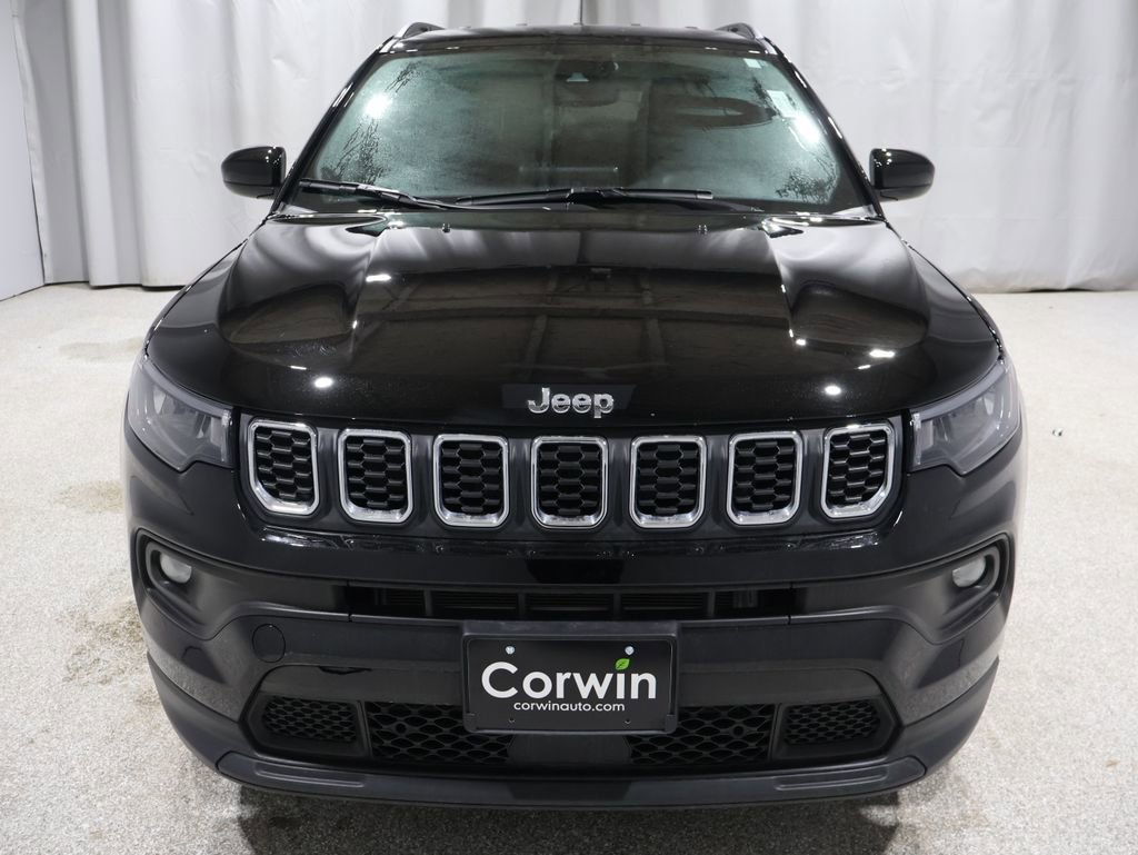 Used 2024 Jeep Compass Latitude image 6