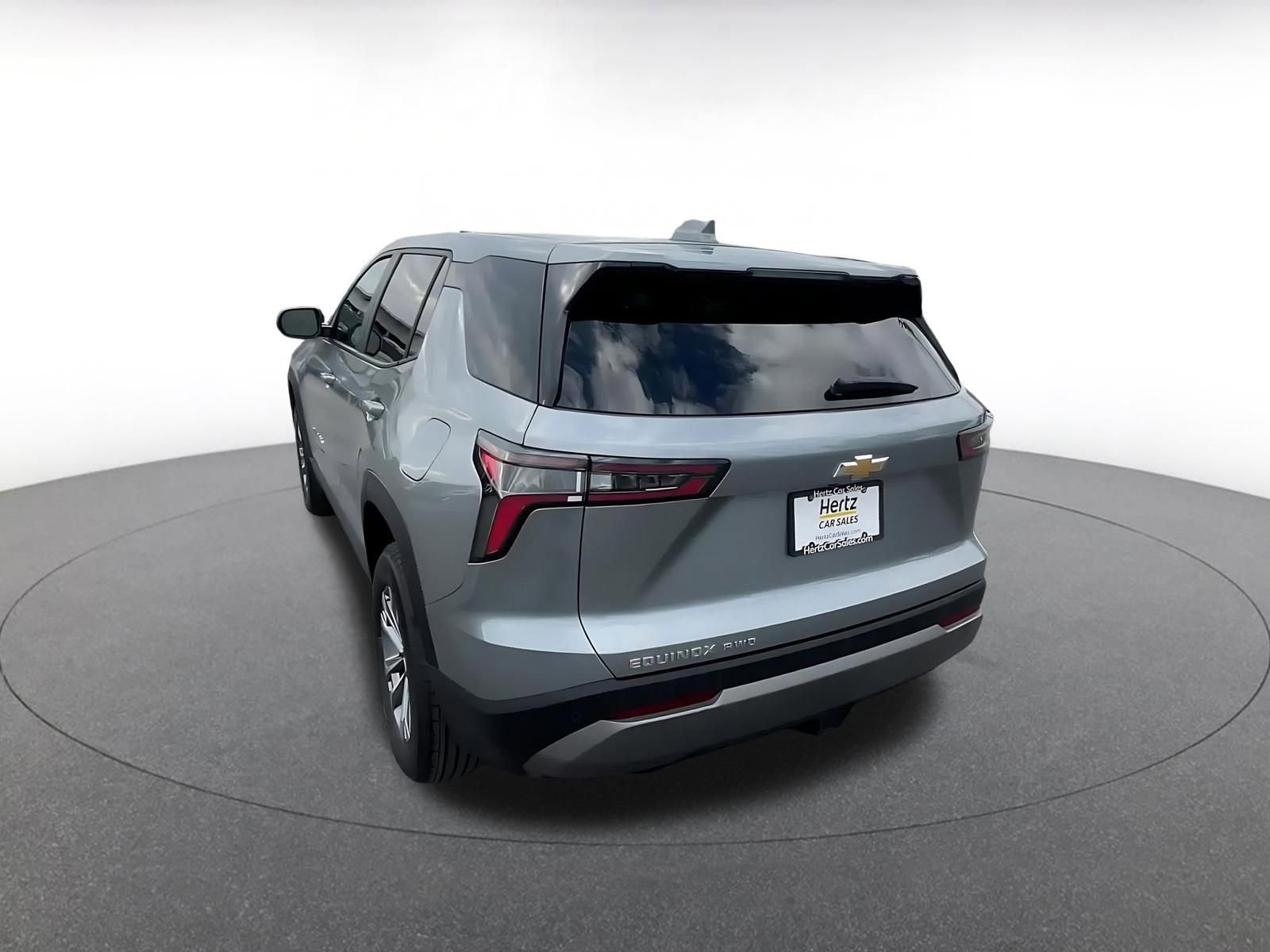 Used 2025 Chevrolet Equinox LT image 11