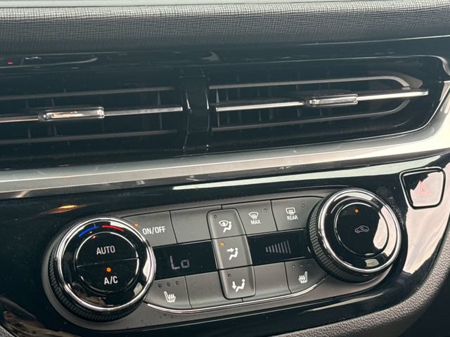 Used 2024 Buick Envista Sport Touring w/ Convenience I Package FWD image 19