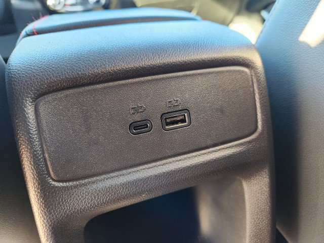 Used 2024 Chevrolet Trax RS w/ Sunroof Package image 24