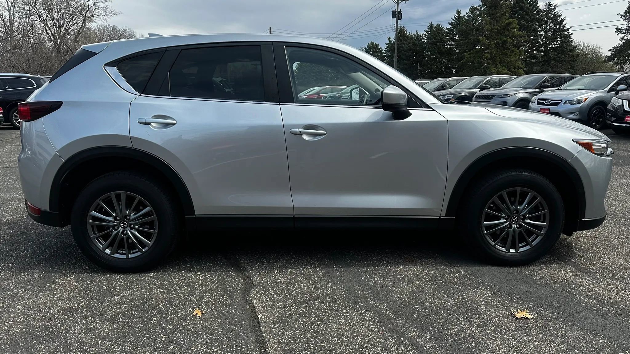 Used 2017 MAZDA CX-5 Touring w/ Preferred Equipment Package AWD/4WD image 11