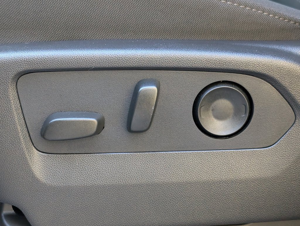 Used 2025 Chevrolet Silverado 1500 LT w/ Protection Package image 33