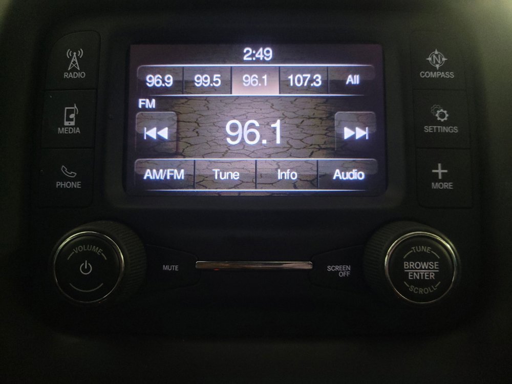 Used 2017 Jeep Compass Latitude w/ Cold Weather Group AWD/4WD image 25