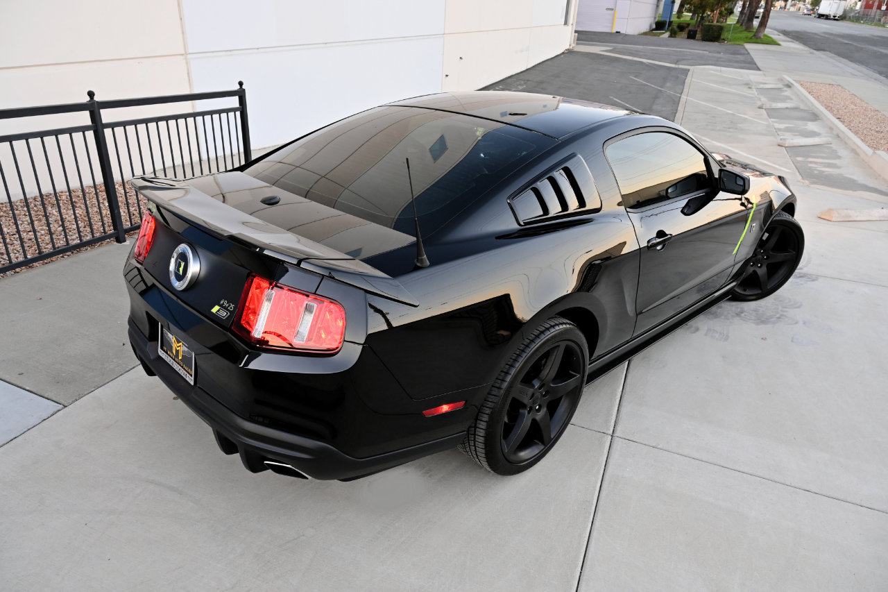 Used 2012 Ford Mustang GT Premium w/ HID Headlamps & Security Pkg image 12