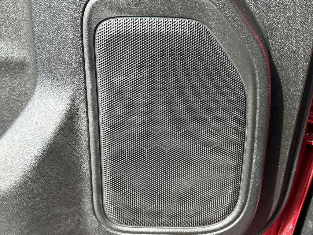 Used 2021 GMC Sierra 1500 Elevation image 24