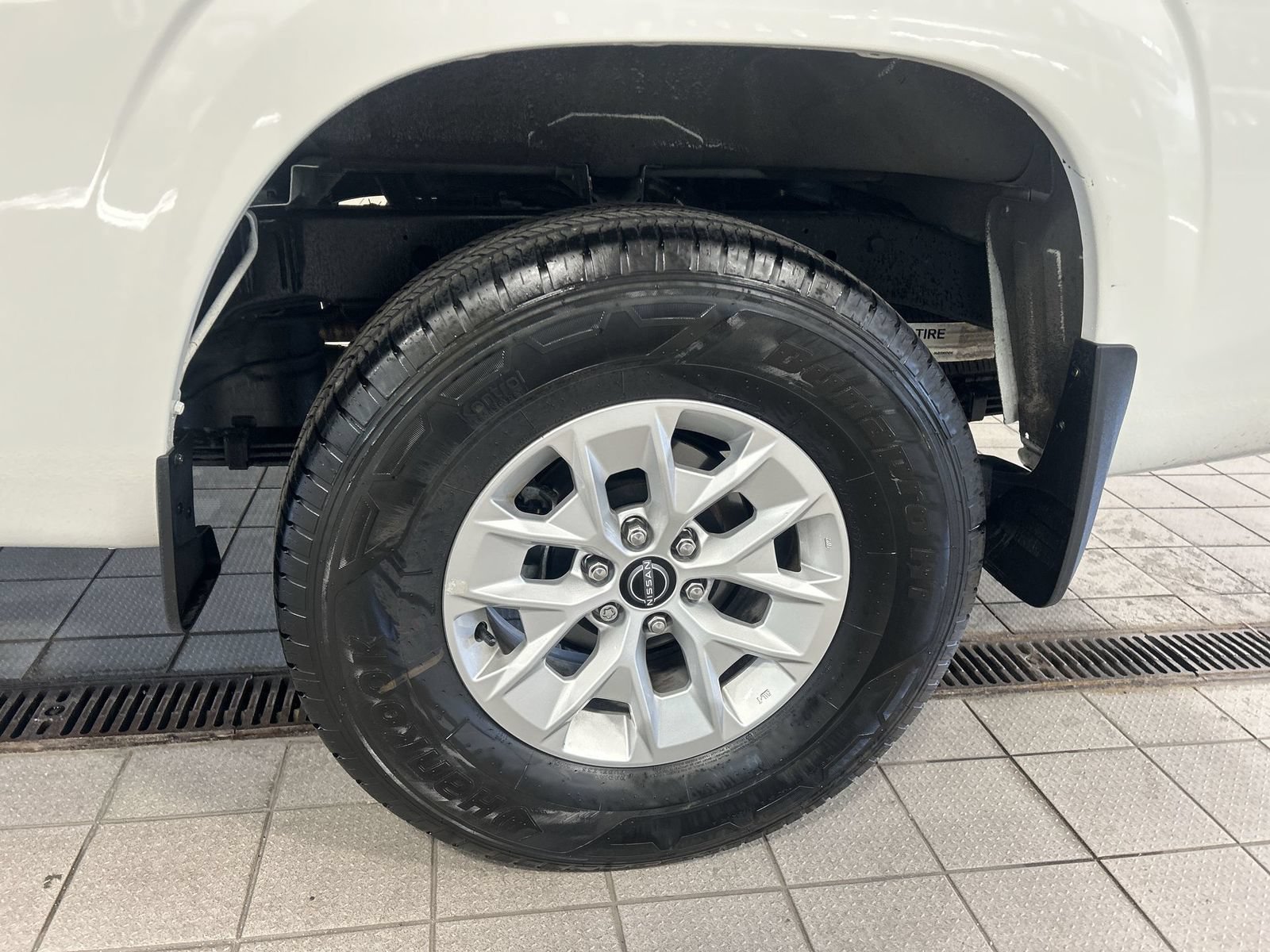 Certified 2024 Nissan Frontier SV w/ Technology Package AWD/4WD image 14