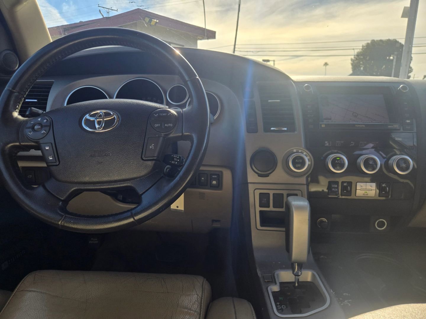 Used 2010 Toyota Sequoia Limited image 20