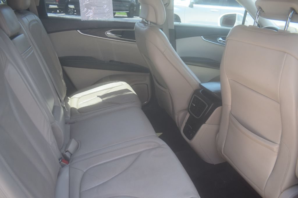 Used 2018 Lincoln MKX Reserve FWD image 12
