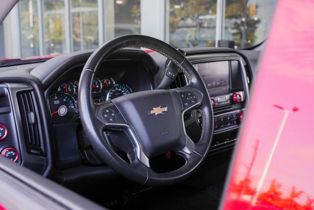 Used 2018 Chevrolet Silverado 1500 LT AWD/4WD image 27