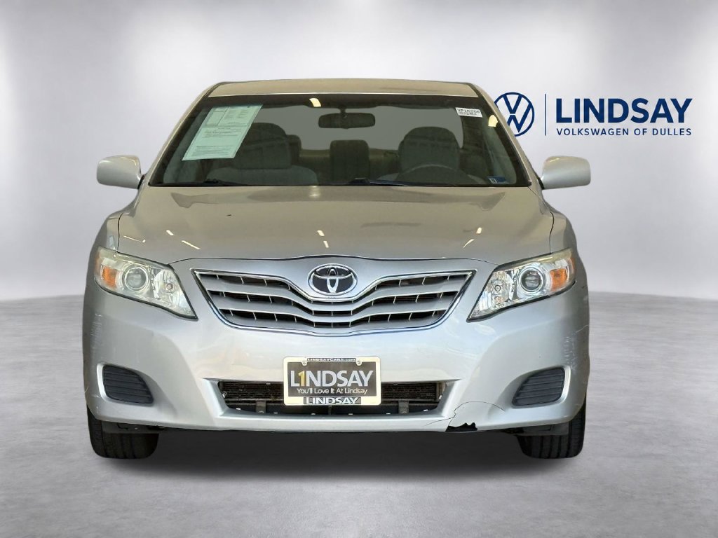Used 2011 Toyota Camry LE w/ LE Extra-Value Pkg FWD image 2