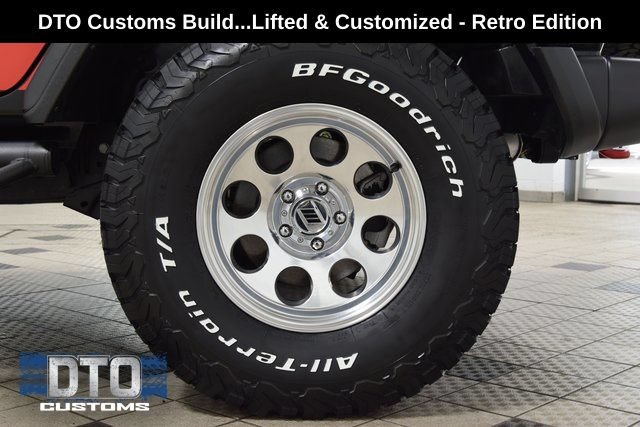Used 2025 Jeep Wrangler Unlimited Rubicon w/ Convenience Group AWD/4WD image 28