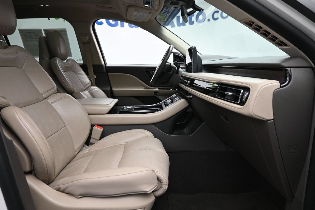 Used 2020 Lincoln Aviator Reserve w/ Equipment Group 202A AWD/4WD image 9