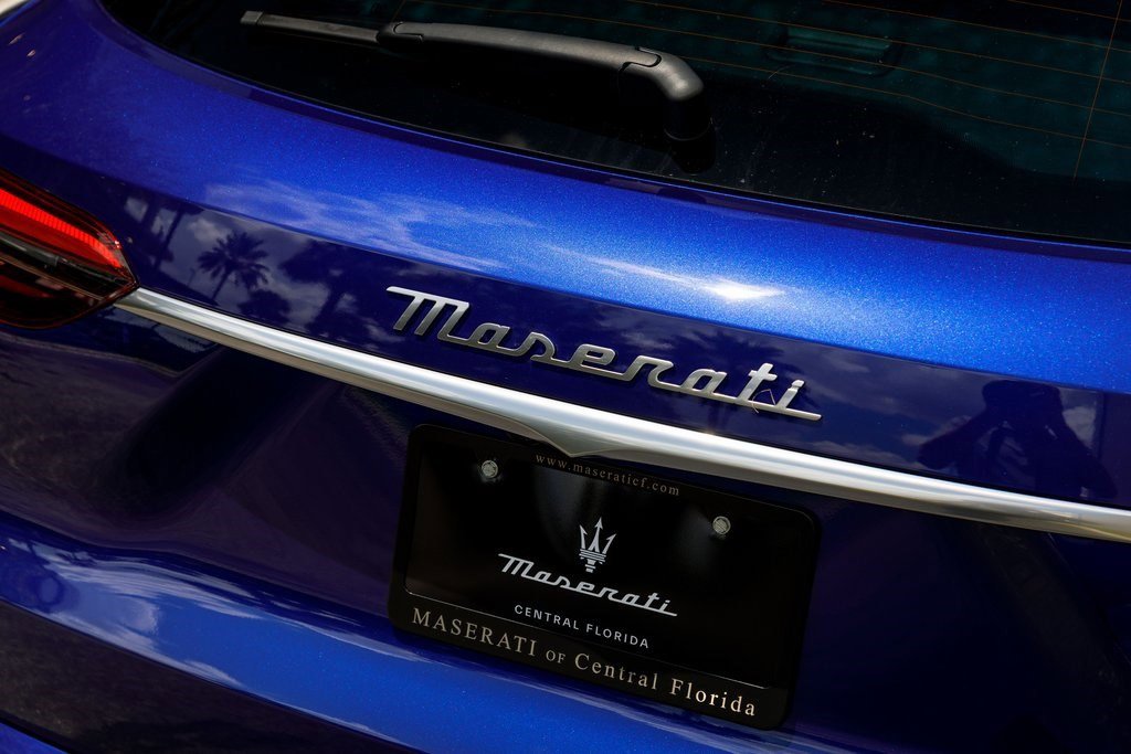 New 2025 Maserati Grecale GT image 12