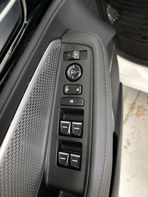 Certified 2025 Acura MDX SH-AWD image 13