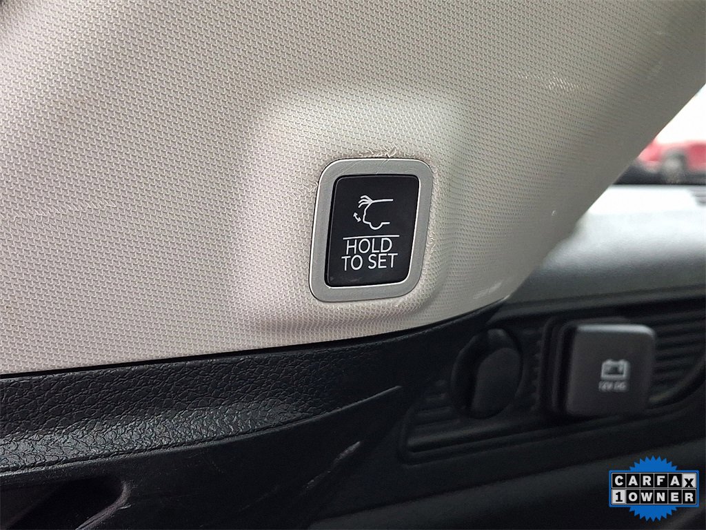 Used 2022 Jeep Grand Cherokee Limited image 31