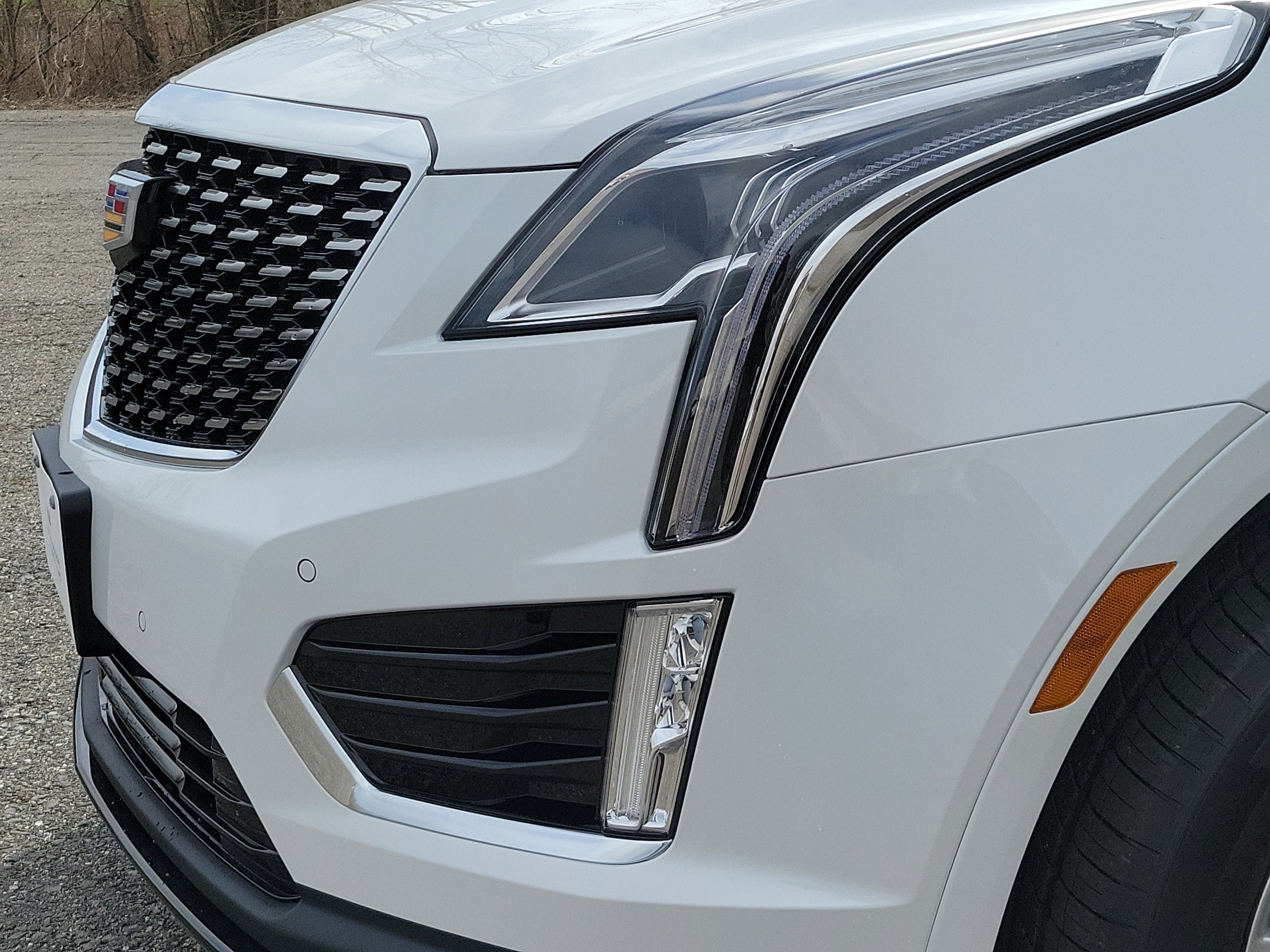 New 2026 Cadillac XT5 Luxury w/ LPO, Floor Liner Package AWD/4WD image 14