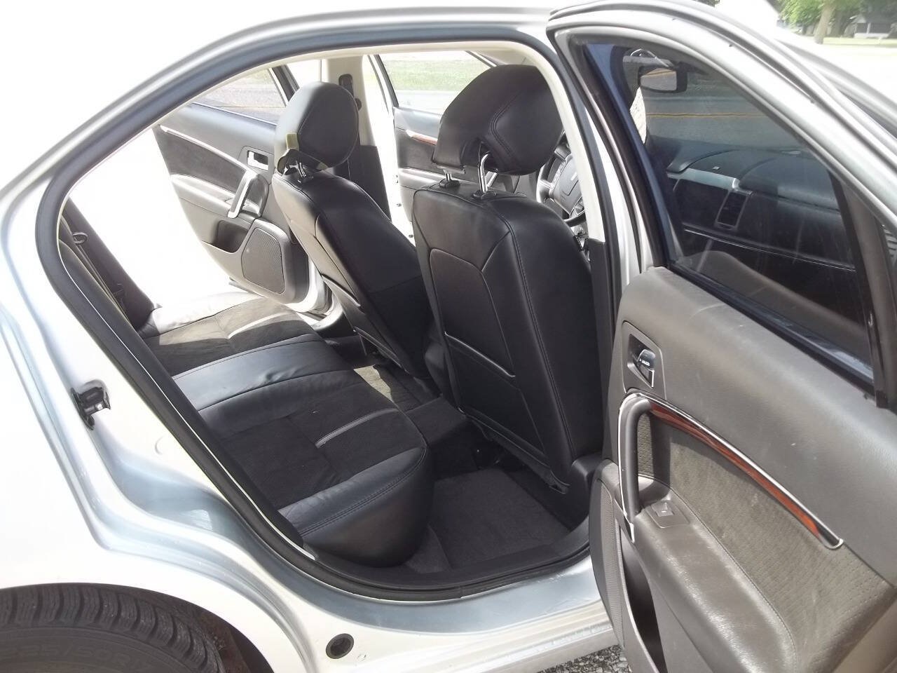 Used 2012 Lincoln MKZ Hybrid FWD image 13