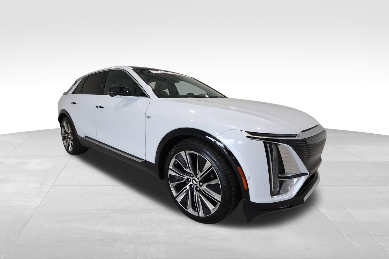 Certified 2026 Cadillac Lyriq Signature Luxury w/ Nappa Leather Package AWD/4WD image 6