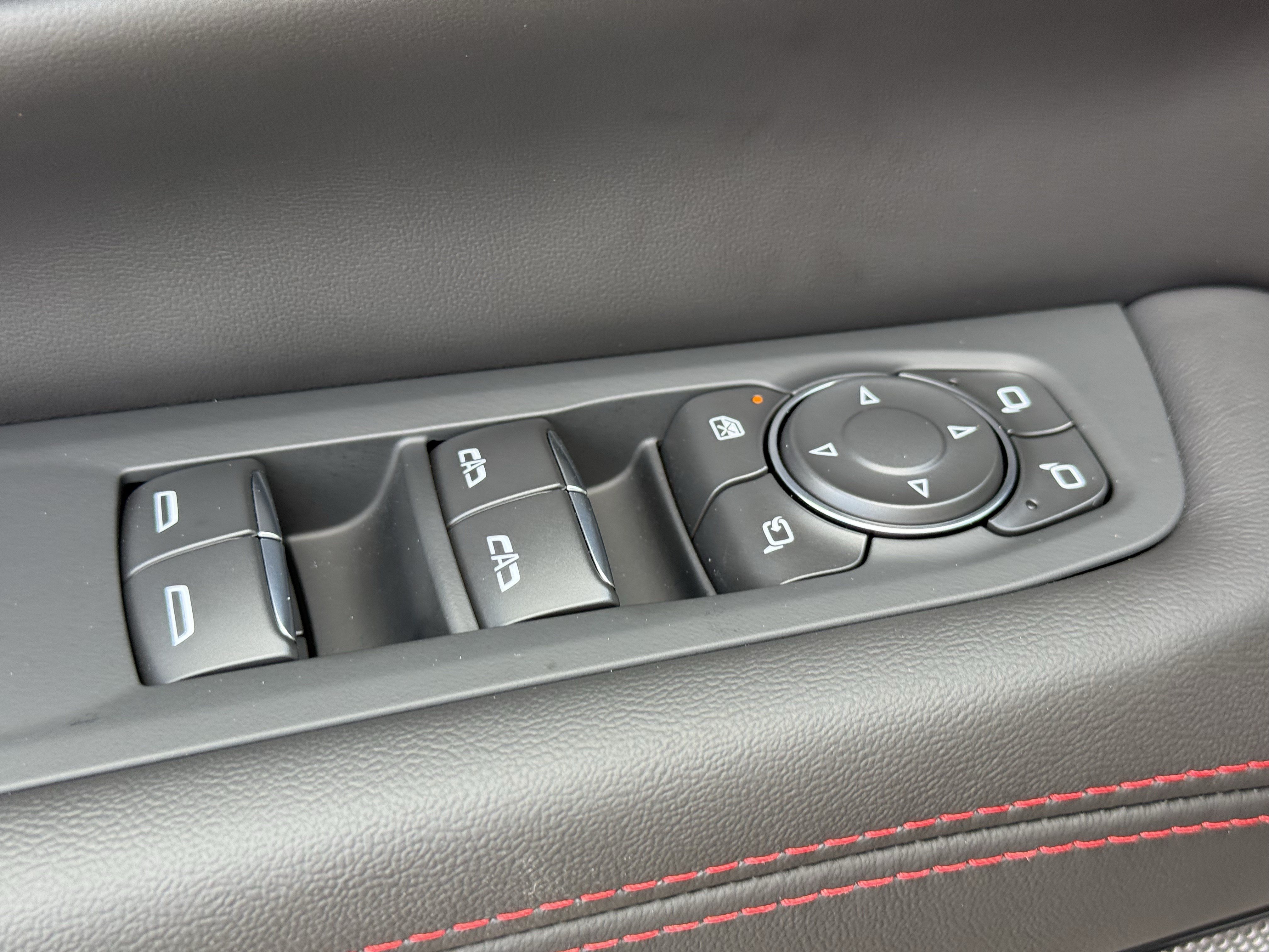 Used 2026 GMC Yukon AT4 Ultimate AWD/4WD image 25