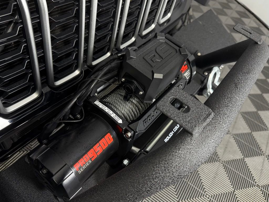 Certified 2025 Jeep Wrangler Unlimited Sahara image 12