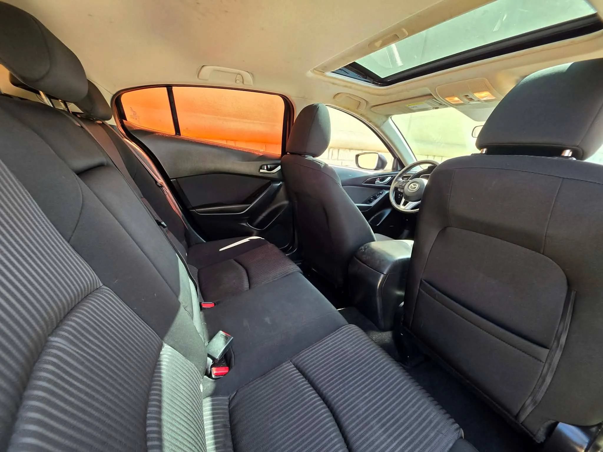 Used 2014 MAZDA MAZDA3 i Touring w/ Technology Package FWD image 14