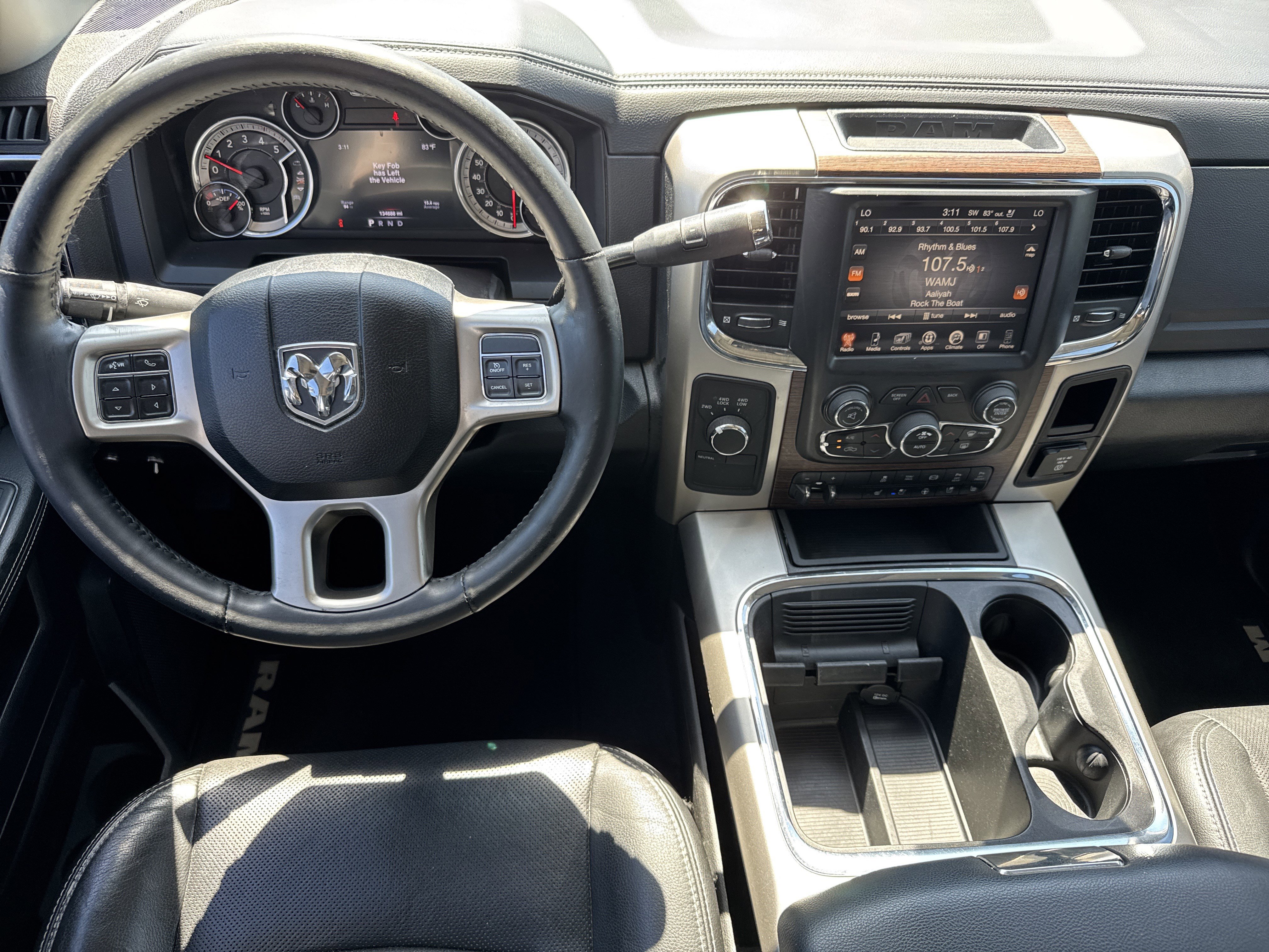 Used 2016 RAM 2500 Laramie w/ Convenience Group AWD/4WD image 18