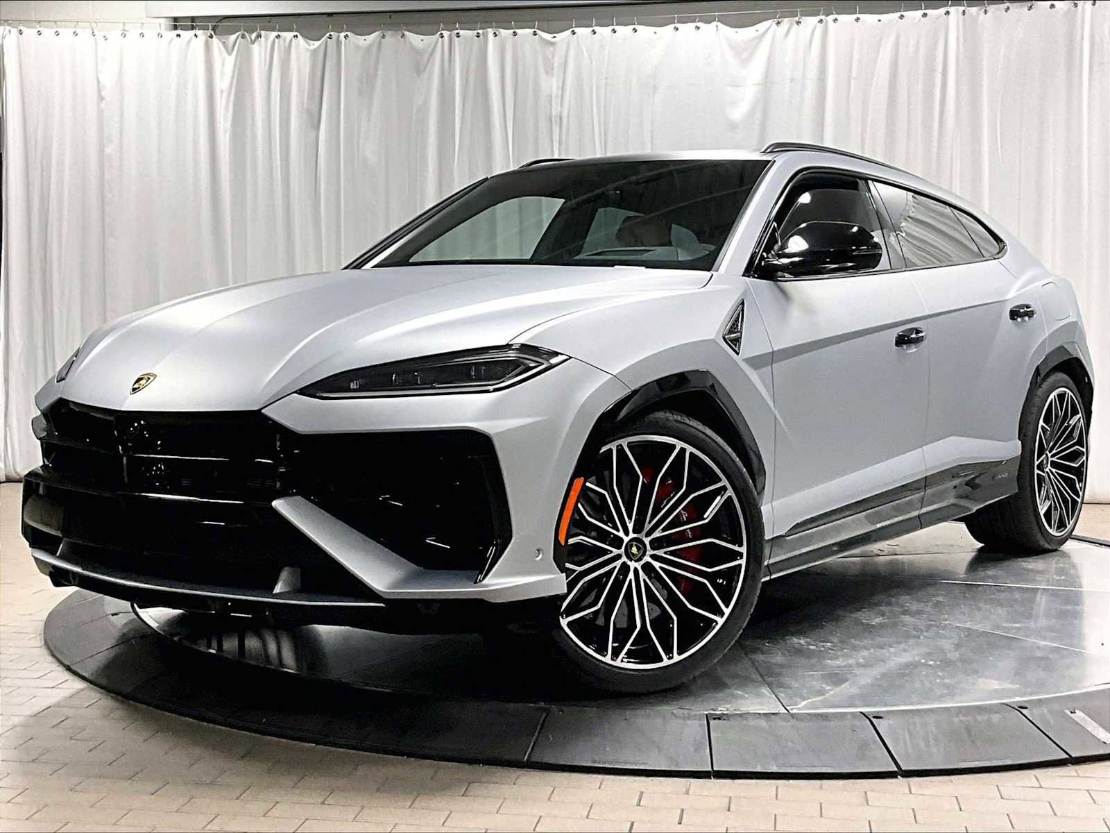 Used 2025 Lamborghini Urus SE image 1