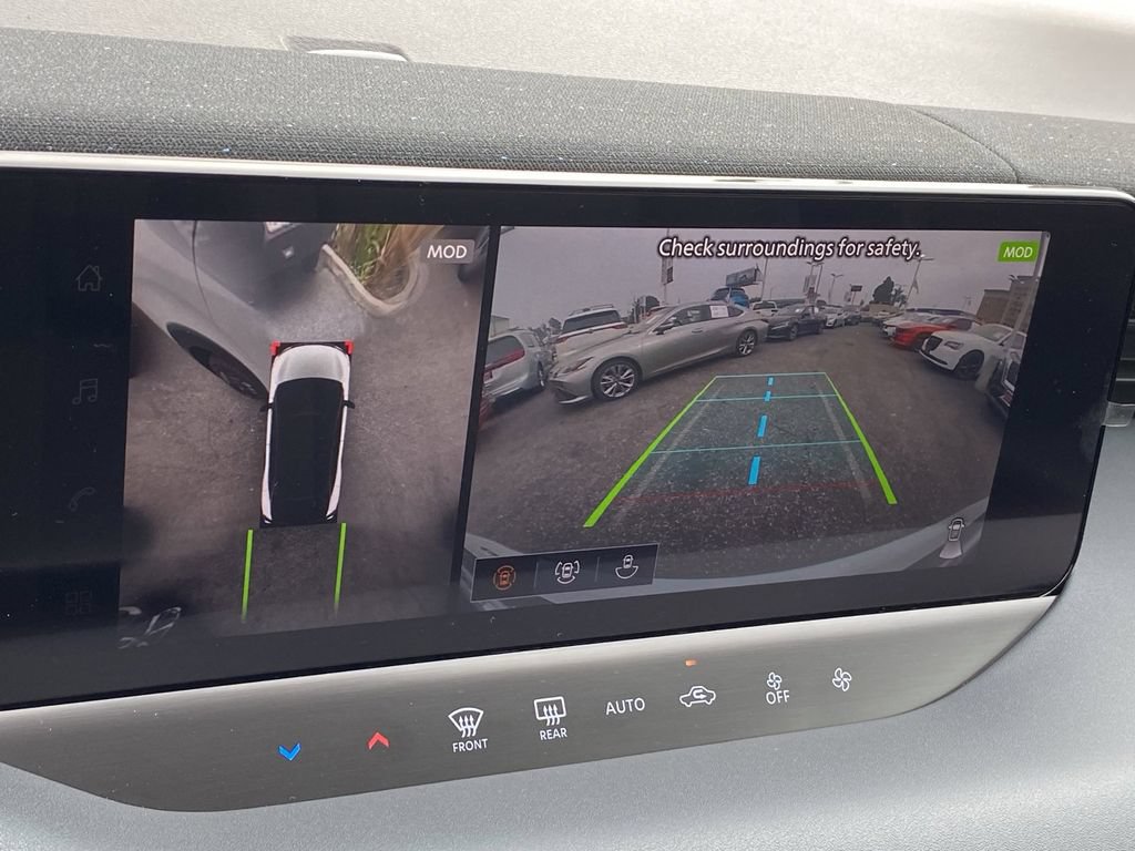 New 2026 Nissan Leaf w/ Illuminated Package FWD image 15