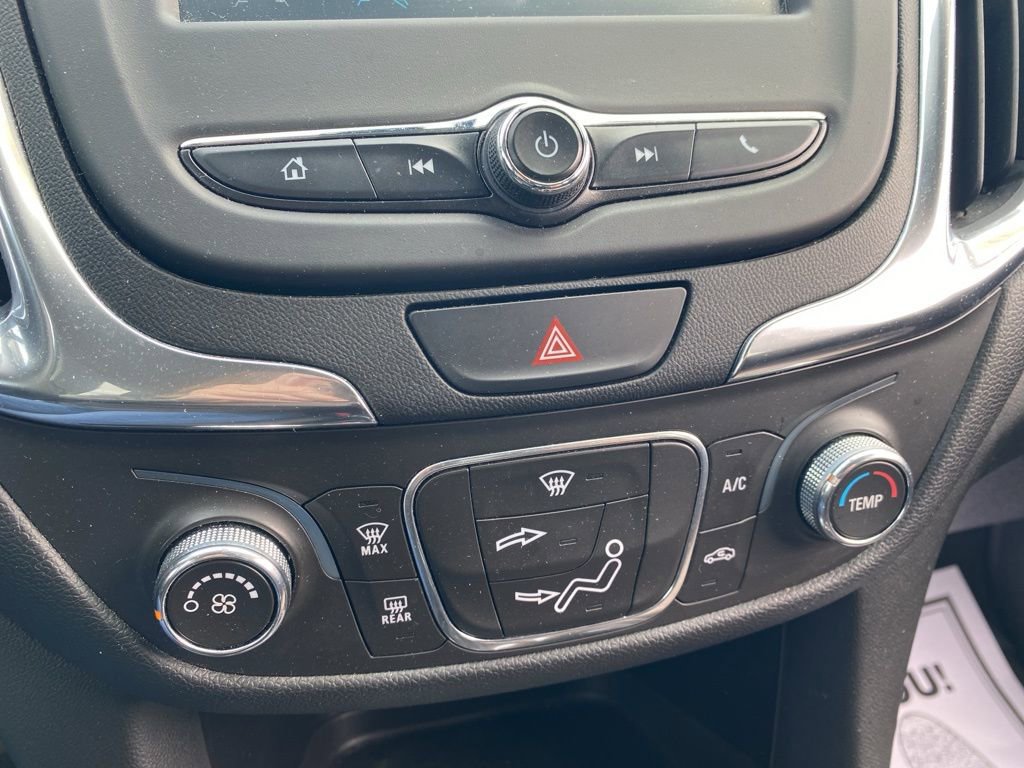 Used 2018 Chevrolet Equinox LT image 41