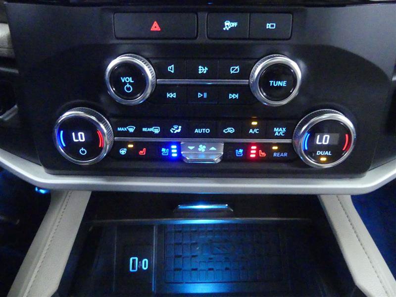 Used 2022 Ford Expedition Max Limited AWD/4WD image 16