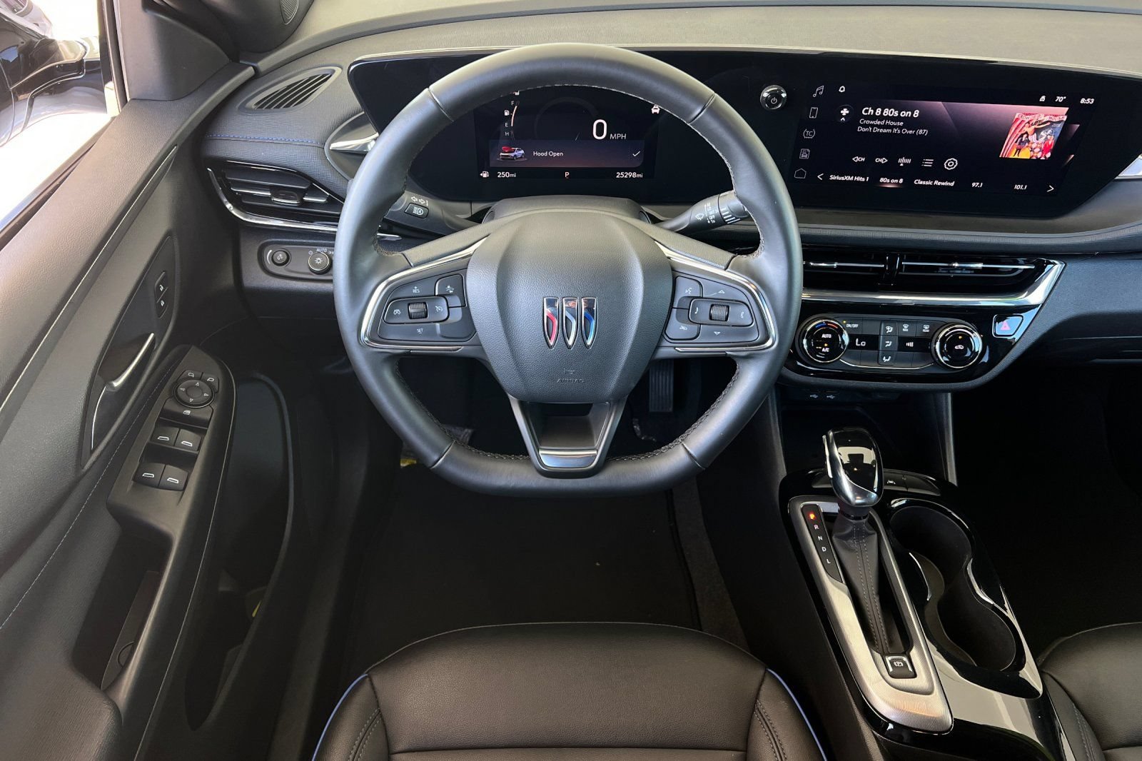 Used 2025 Buick Envista Sport Touring FWD image 17