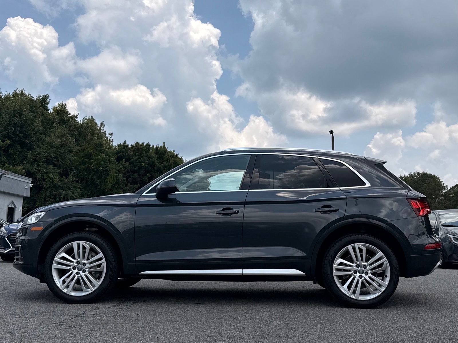 Used 2018 Audi Q5 Prestige w/ Prestige Package AWD/4WD image 2